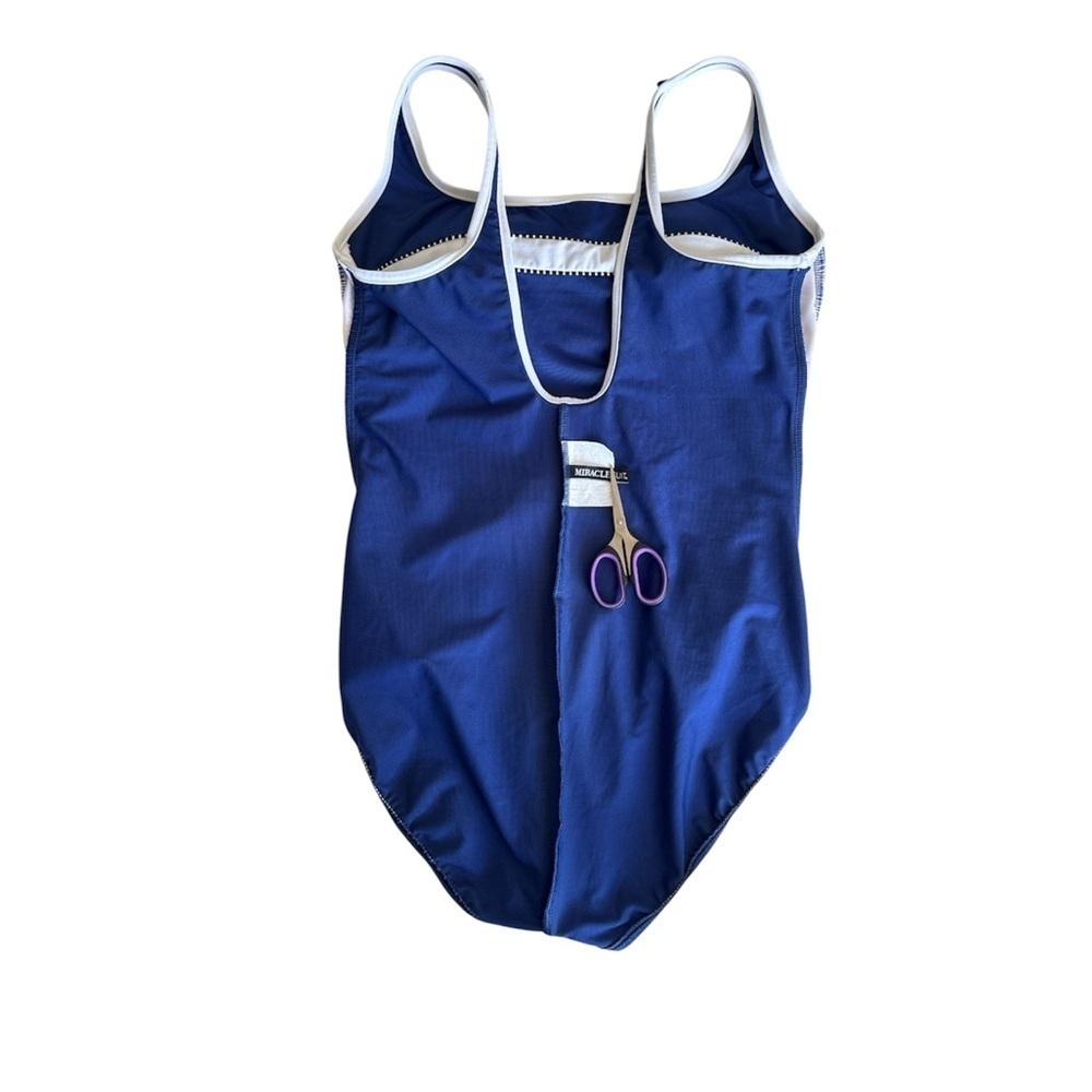 MIRACLESUIT, One Piece Sporty Swimsuit. Size 16? - Picture 7 of 11